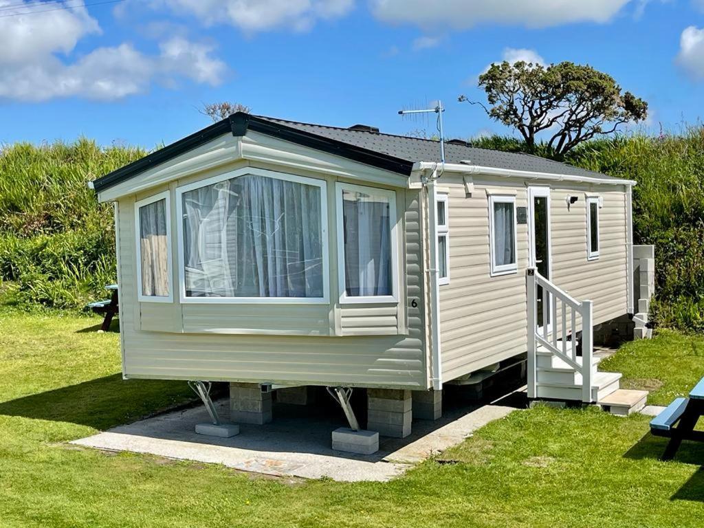 Roselands Caravan Park, Nr Lands End, Cornwall Сейнт-Джаст Экстерьер фото