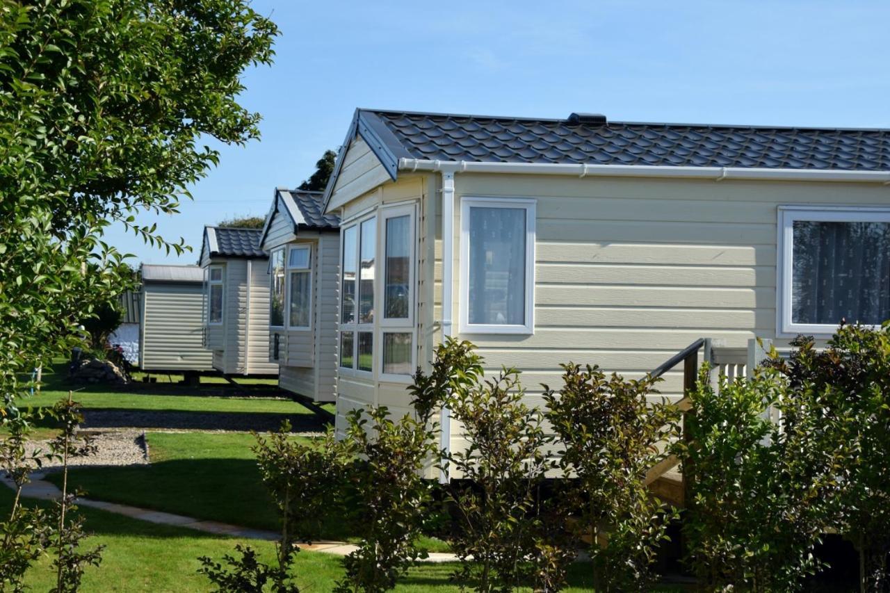 Roselands Caravan Park, Nr Lands End, Cornwall Сейнт-Джаст Экстерьер фото