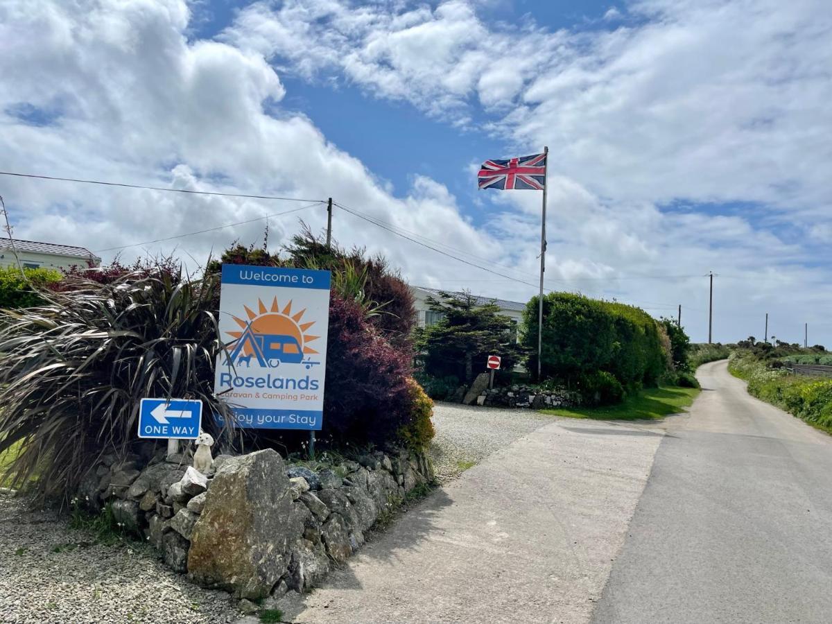 Roselands Caravan Park, Nr Lands End, Cornwall Сейнт-Джаст Экстерьер фото