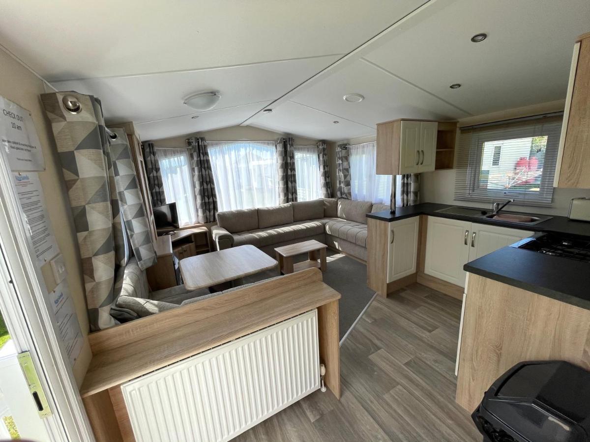 Roselands Caravan Park, Nr Lands End, Cornwall Сейнт-Джаст Экстерьер фото