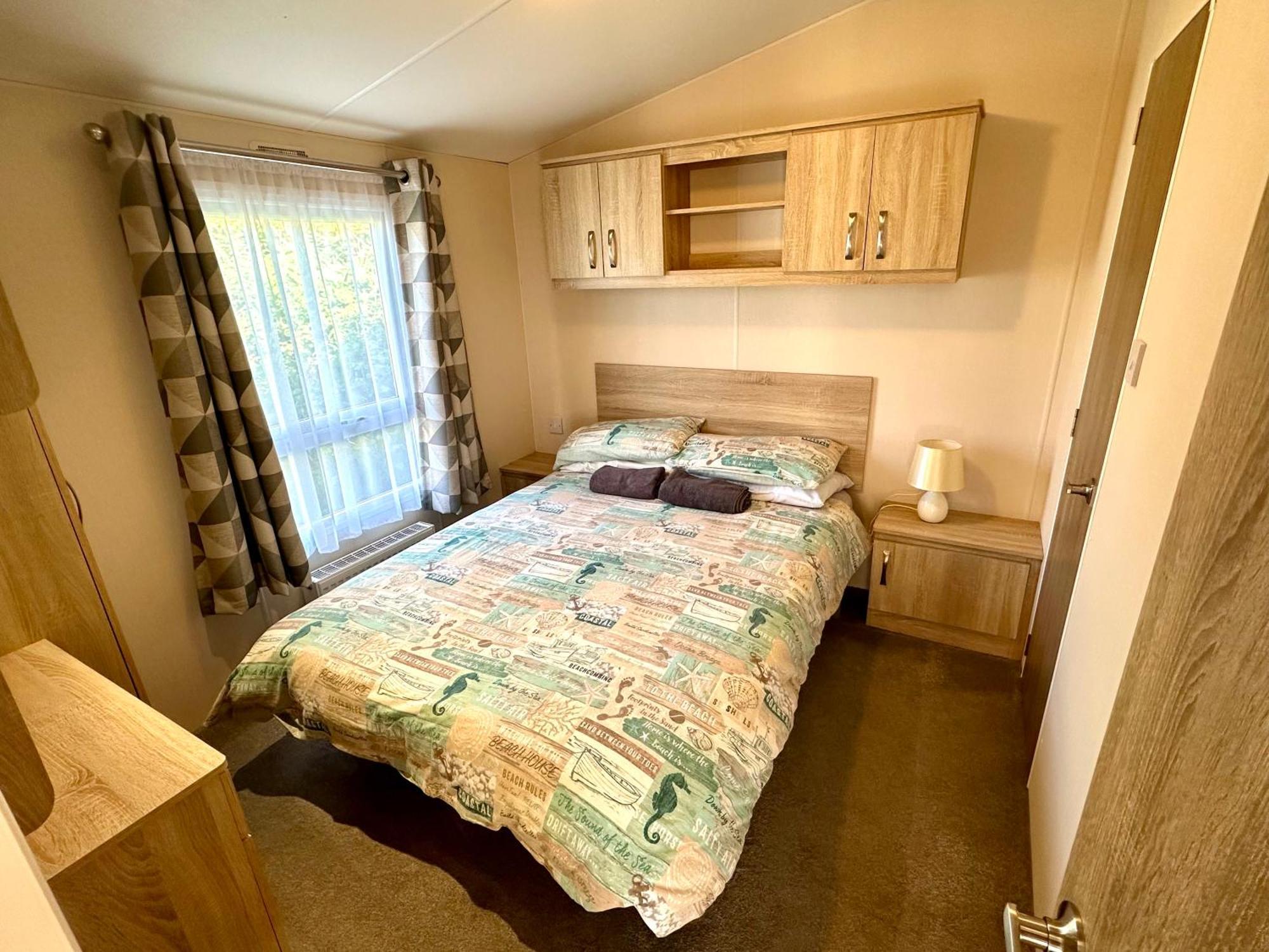 Roselands Caravan Park, Nr Lands End, Cornwall Сейнт-Джаст Экстерьер фото