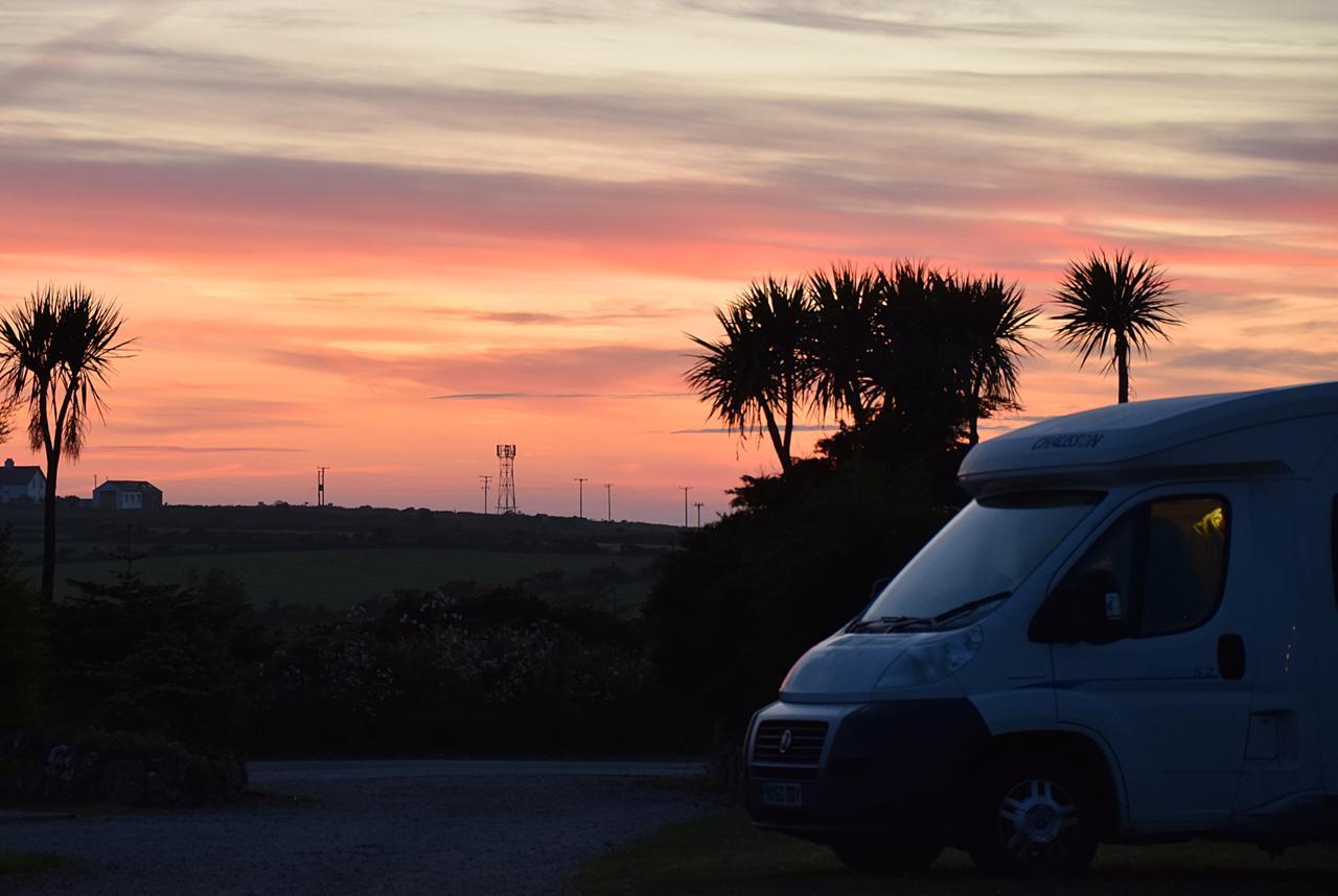 Roselands Caravan Park, Nr Lands End, Cornwall Сейнт-Джаст Экстерьер фото