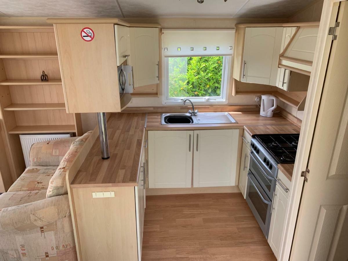 Roselands Caravan Park, Nr Lands End, Cornwall Сейнт-Джаст Экстерьер фото