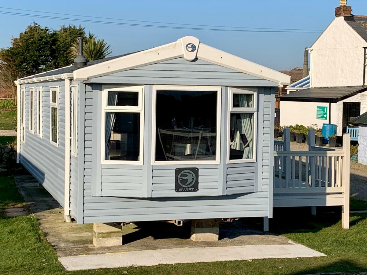 Roselands Caravan Park, Nr Lands End, Cornwall Сейнт-Джаст Экстерьер фото
